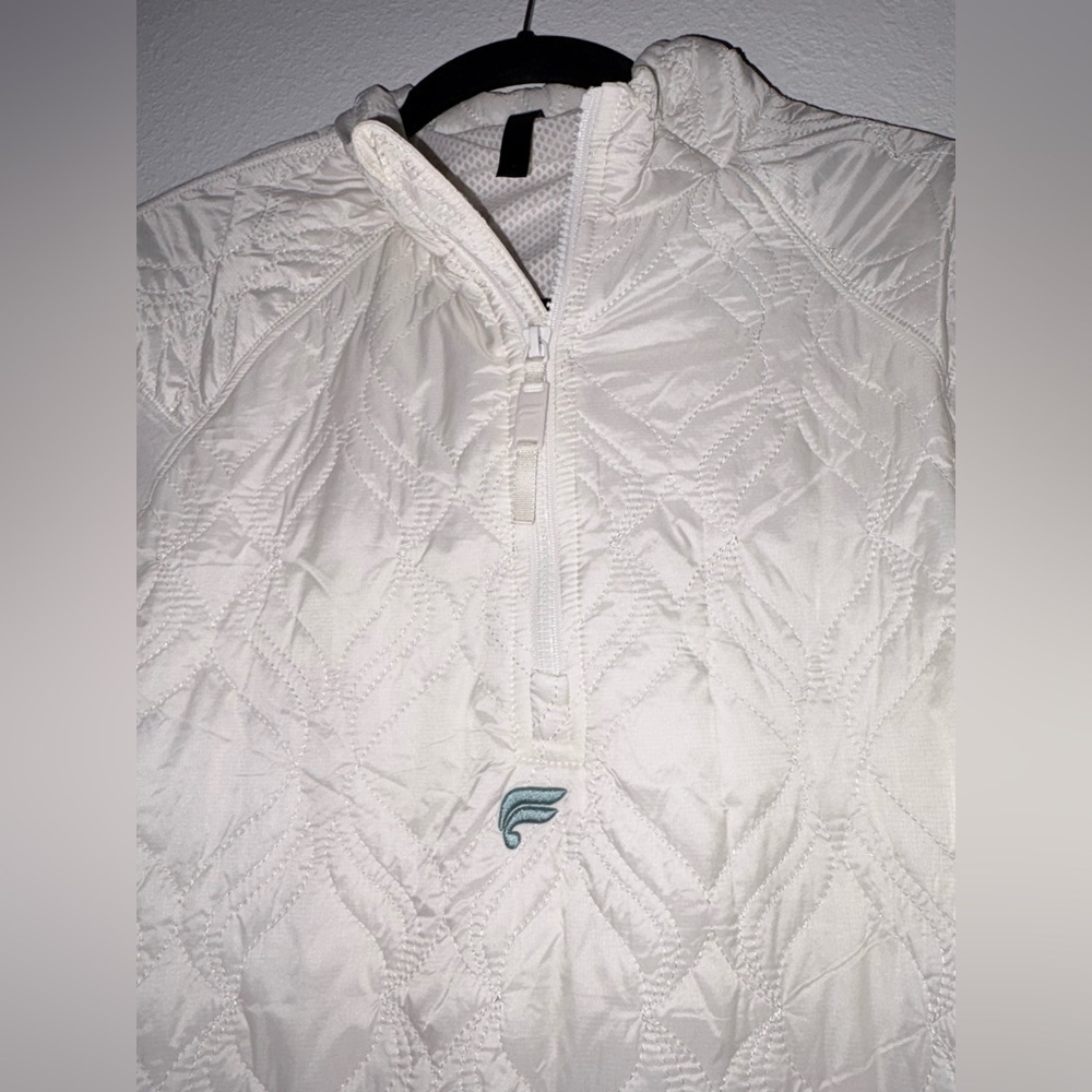 Fabletics Men's Quilted Lightweight Quarter zip Pullover Jacket in White Size M - Picture 4 of 7